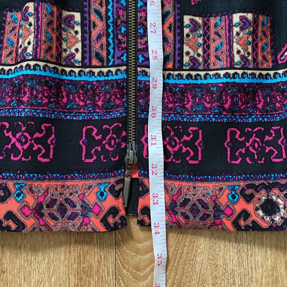 Nanette Lepore Aztec Print Zip Front Dress. Size-4 - Picture 12 of 12